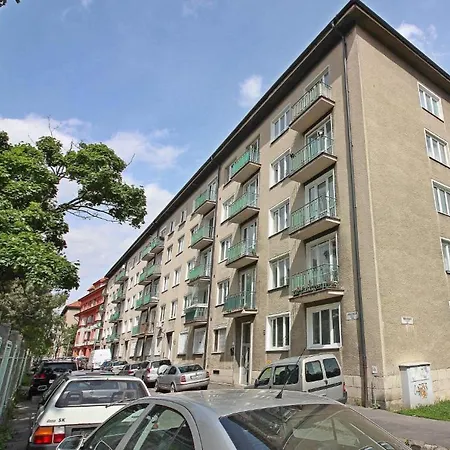 Apartment Bu Private In *